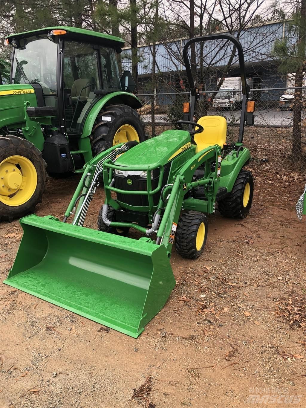 John Deere 1023E コンパクトトラクター