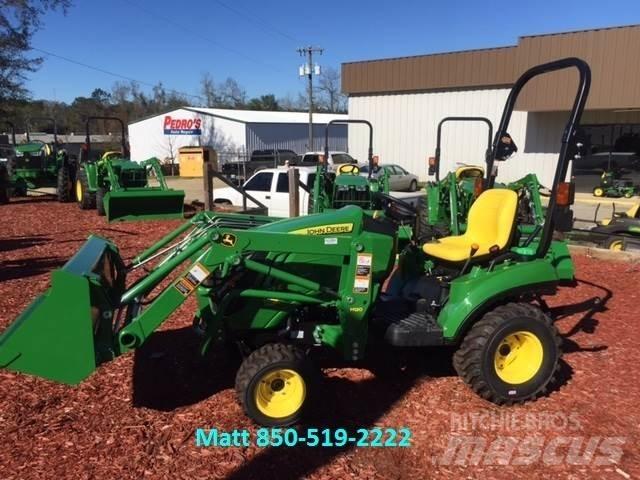 John Deere 1023E コンパクトトラクター