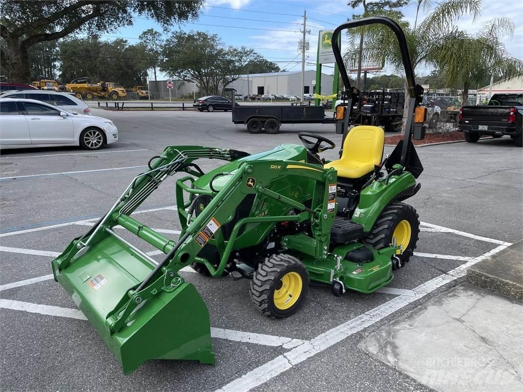 John Deere 1023E コンパクトトラクター