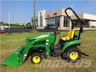 John Deere 1023E コンパクトトラクター
