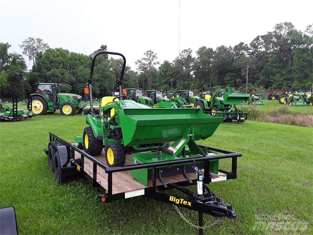 John Deere 1025R コンパクトトラクター
