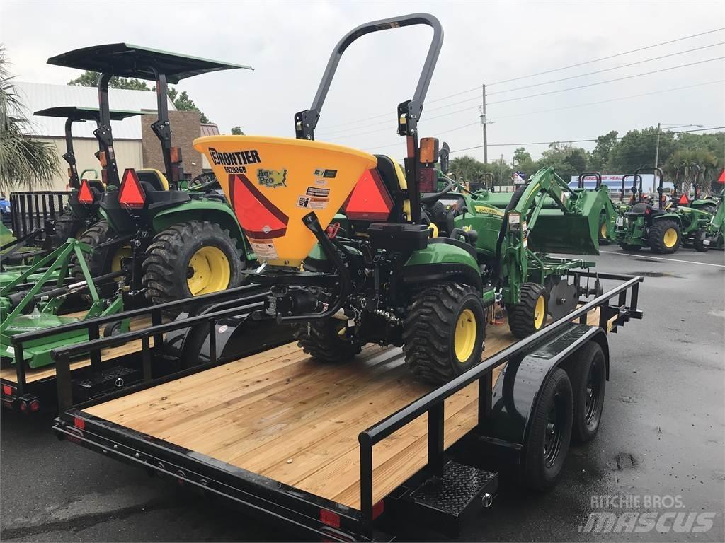 John Deere 1025R コンパクトトラクター