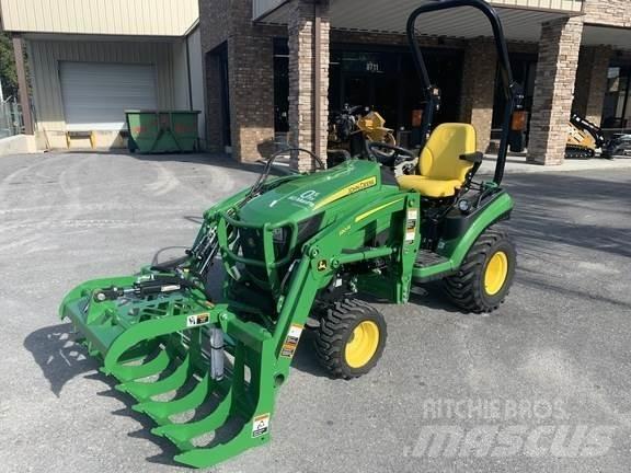 John Deere 1025R コンパクトトラクター