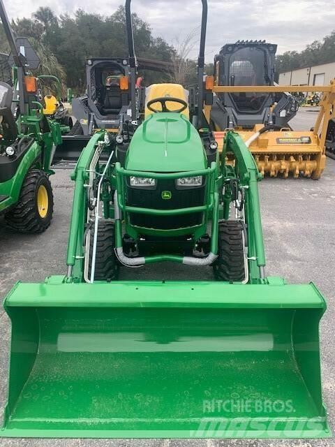 John Deere 1025R コンパクトトラクター
