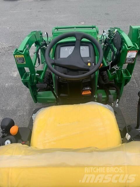 John Deere 1025R コンパクトトラクター