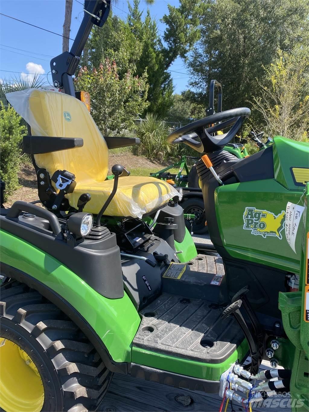 John Deere 1025R コンパクトトラクター