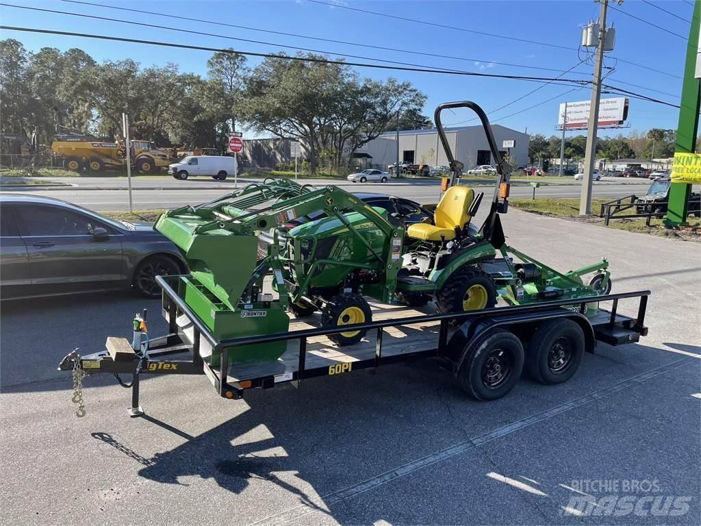 John Deere 1025R コンパクトトラクター