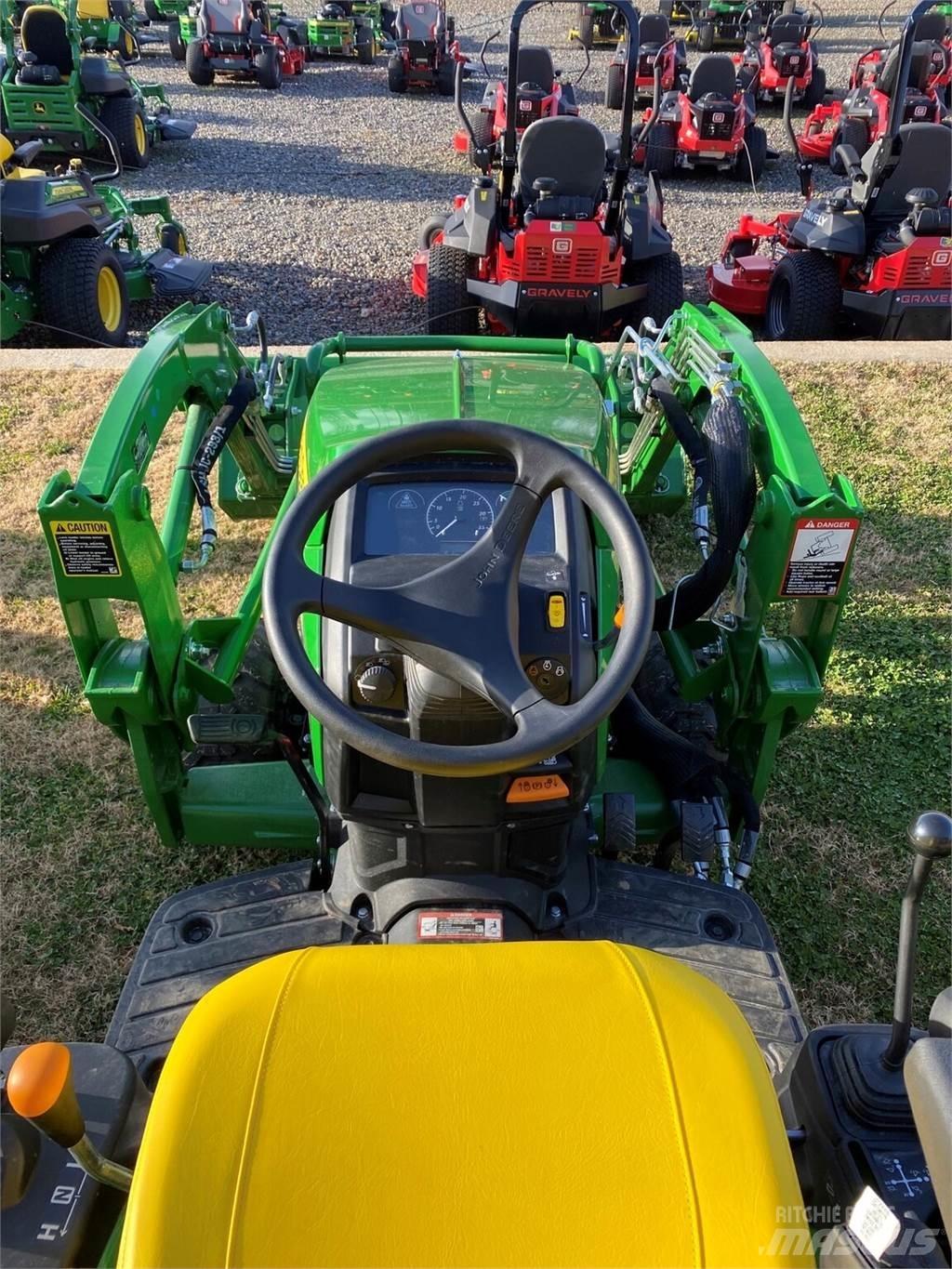 John Deere 1025R コンパクトトラクター