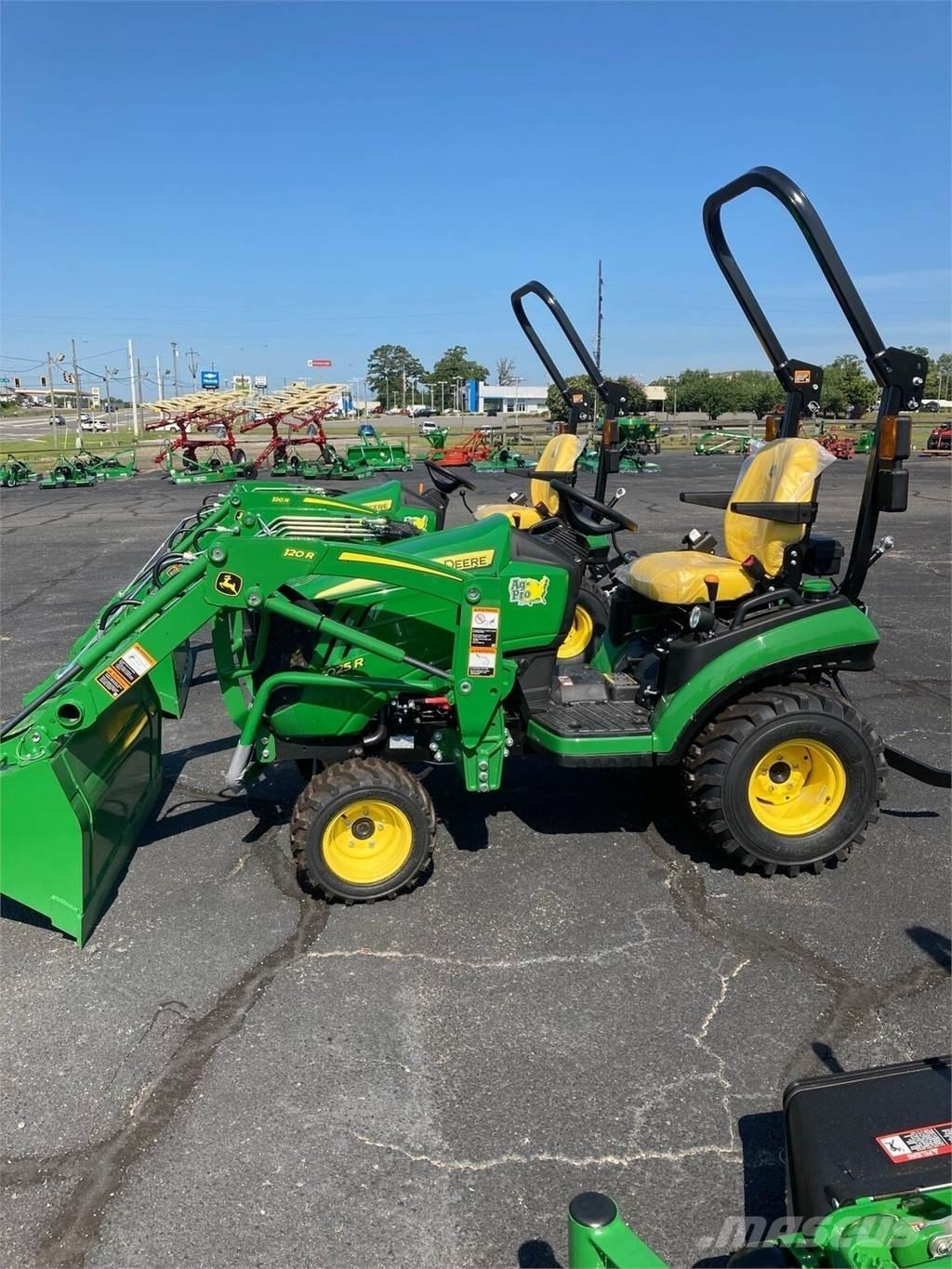 John Deere 1025R コンパクトトラクター