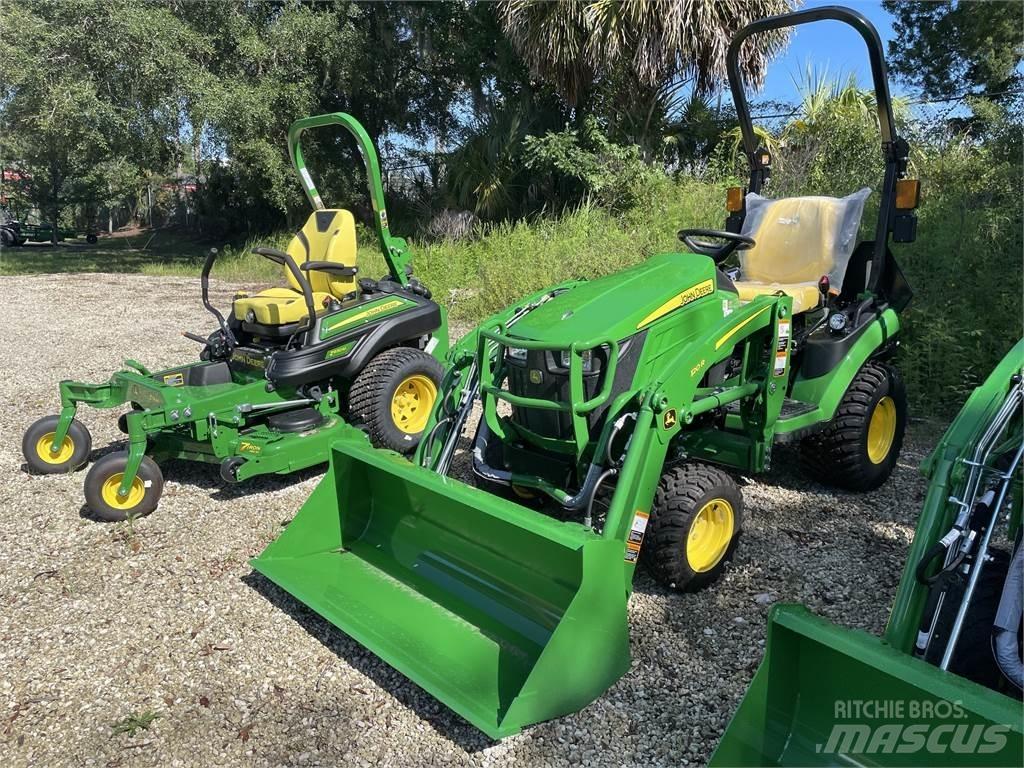 John Deere 1025R コンパクトトラクター