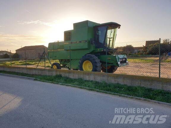 John Deere 1177 コンバイン