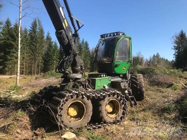 John Deere 1270G ハーベスター