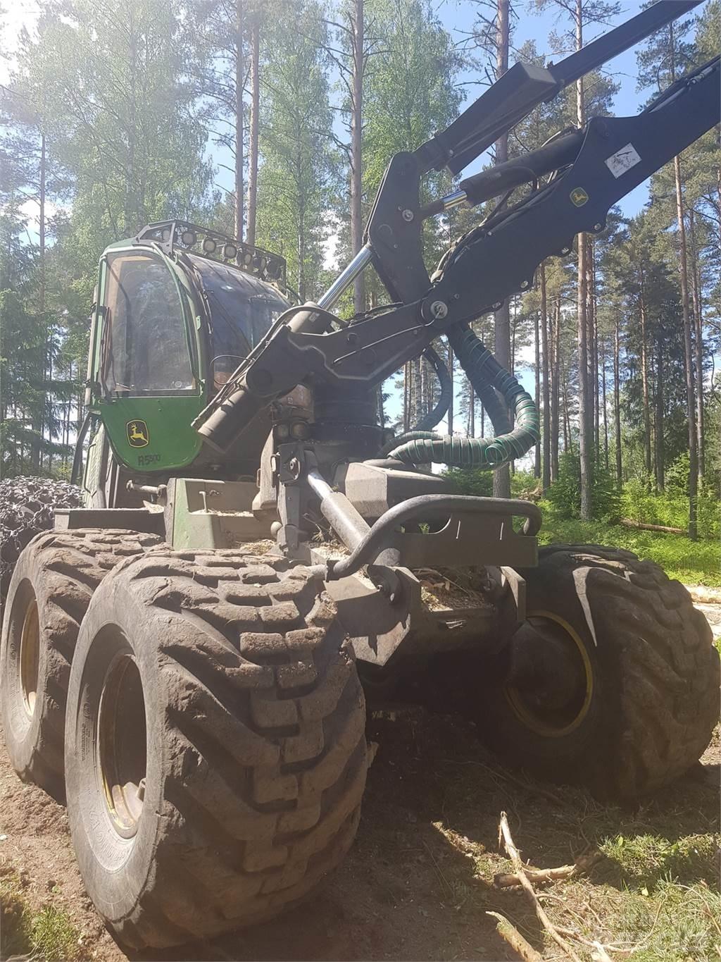 John Deere 1470G ハーベスター