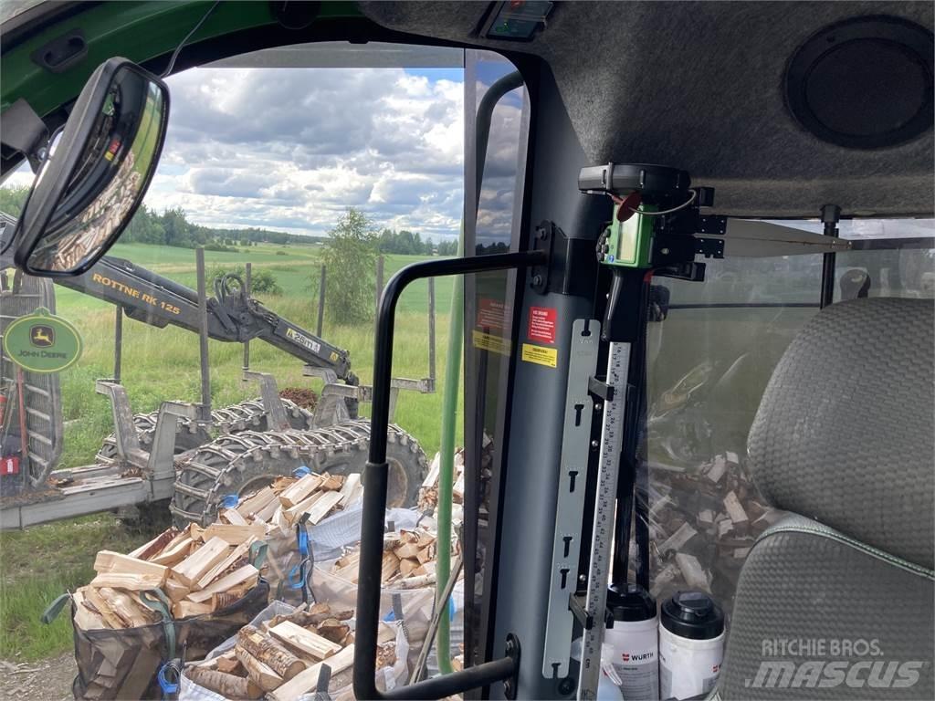 John Deere 1470G ハーベスター