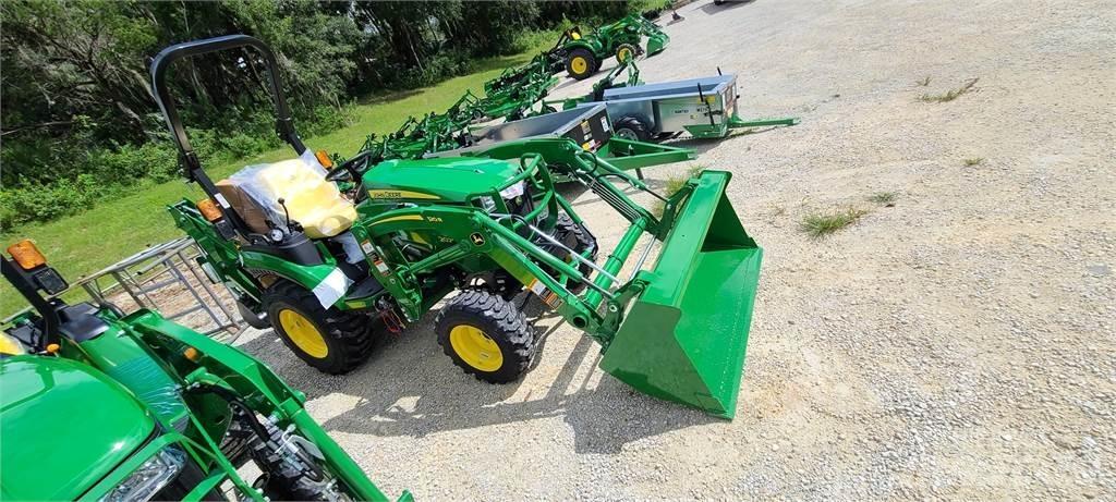 John Deere 2025R コンパクトトラクター