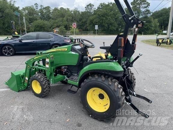 John Deere 2025R コンパクトトラクター