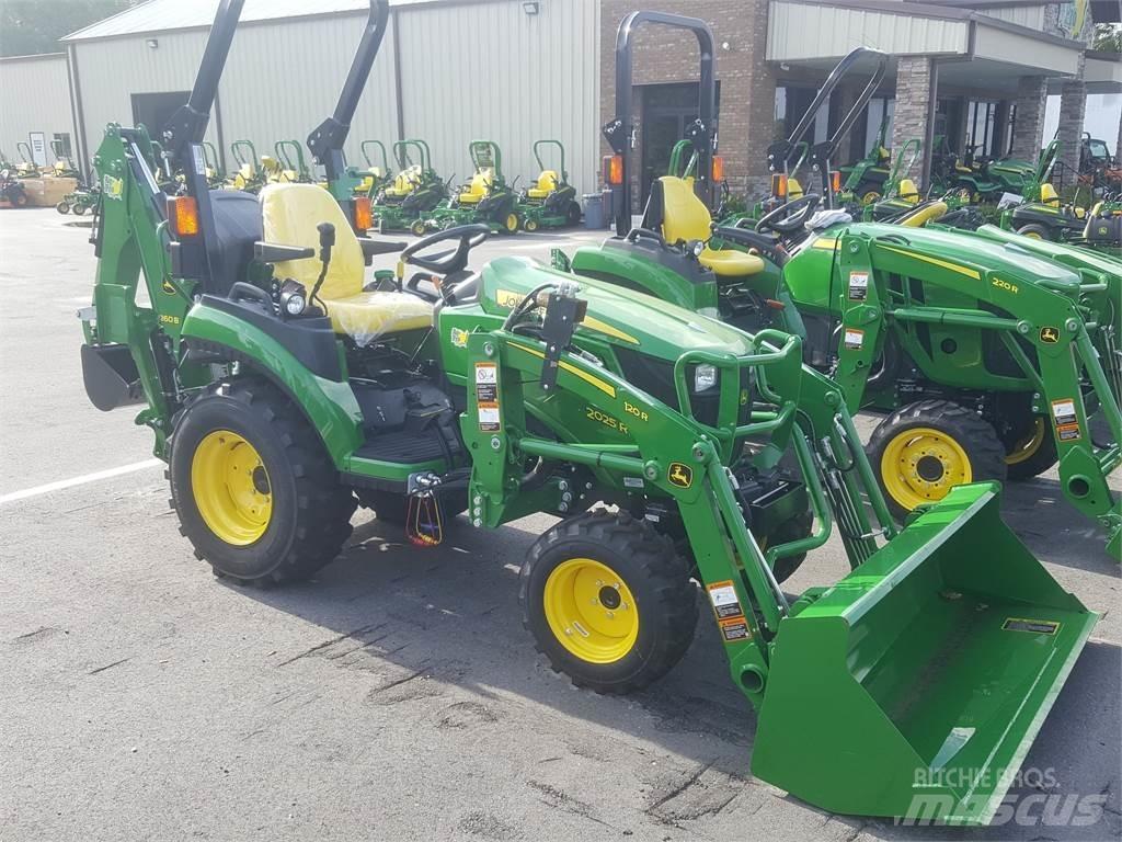 John Deere 2025R コンパクトトラクター