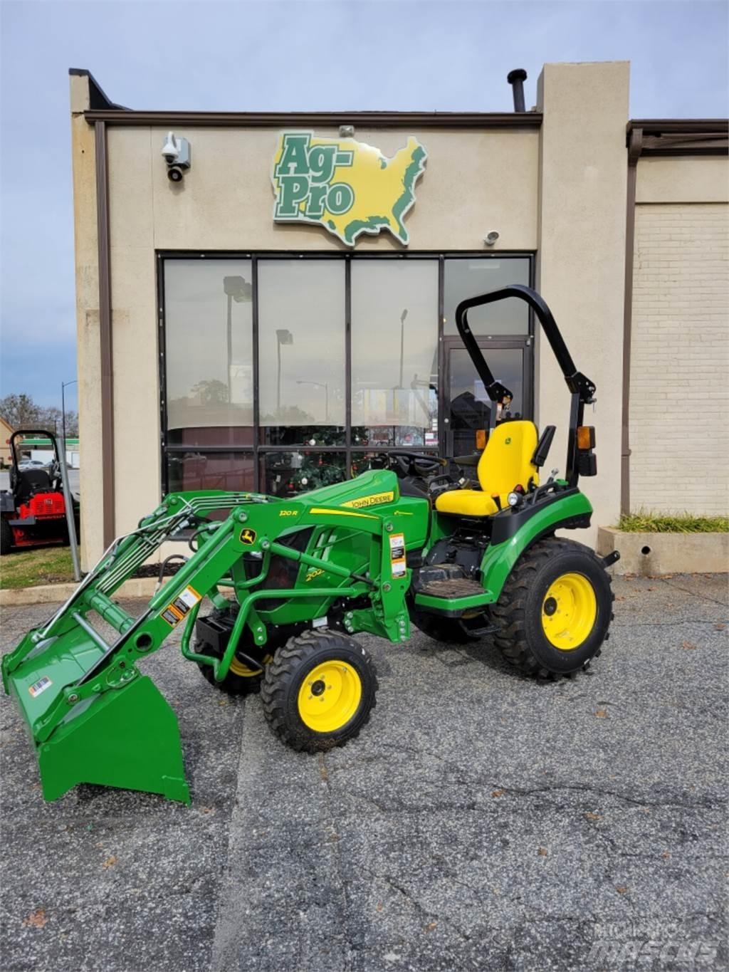John Deere 2025R コンパクトトラクター