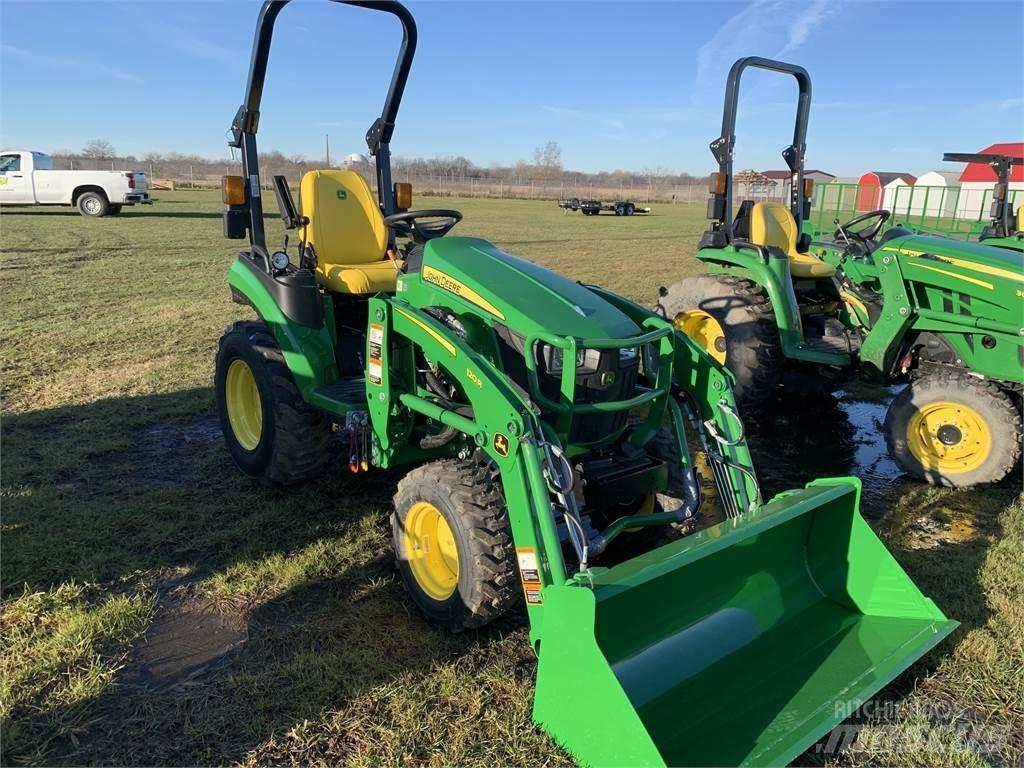 John Deere 2025R コンパクトトラクター