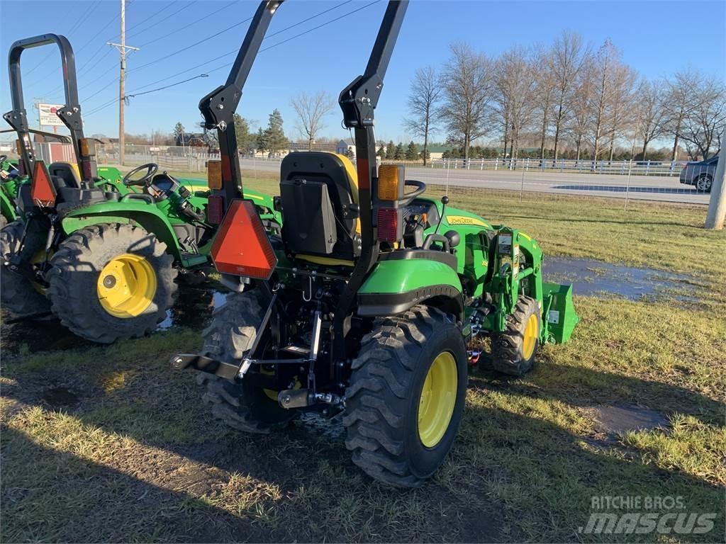 John Deere 2025R コンパクトトラクター