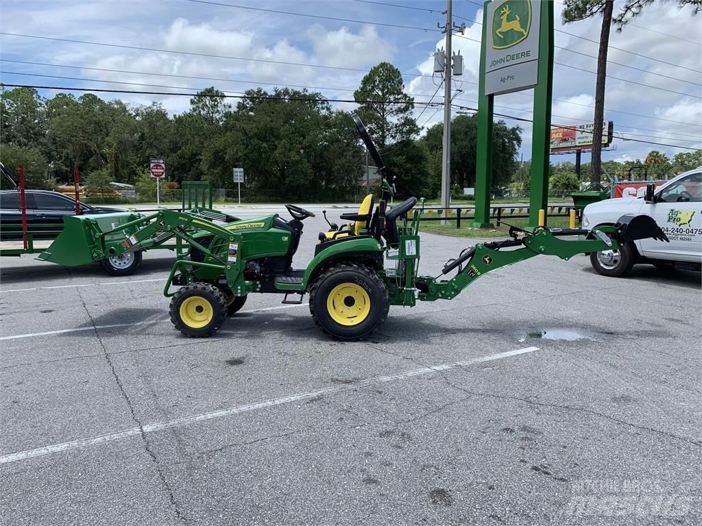 John Deere 2025R コンパクトトラクター