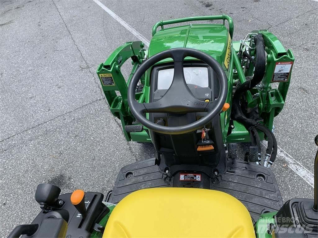 John Deere 2025R コンパクトトラクター