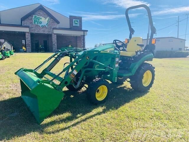 John Deere 2025R コンパクトトラクター