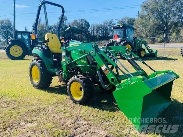 John Deere 2025R コンパクトトラクター