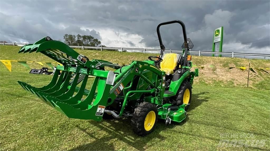 John Deere 2025R コンパクトトラクター