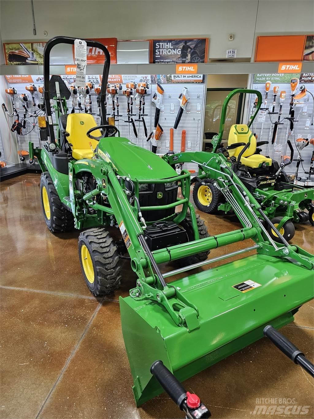 John Deere 2025R コンパクトトラクター