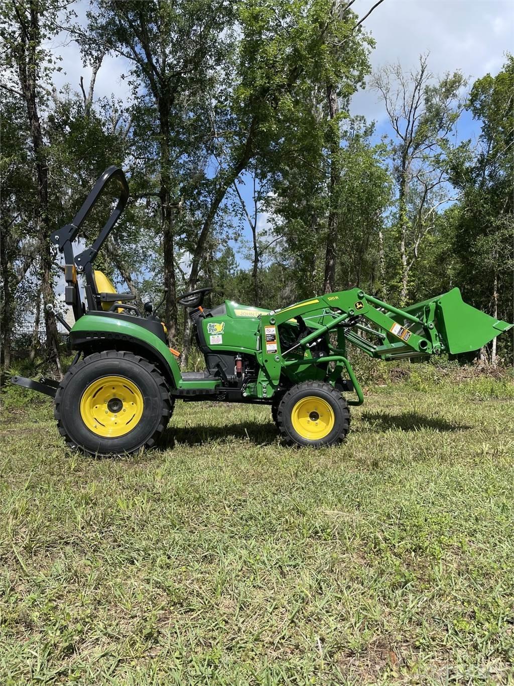 John Deere 2025R コンパクトトラクター