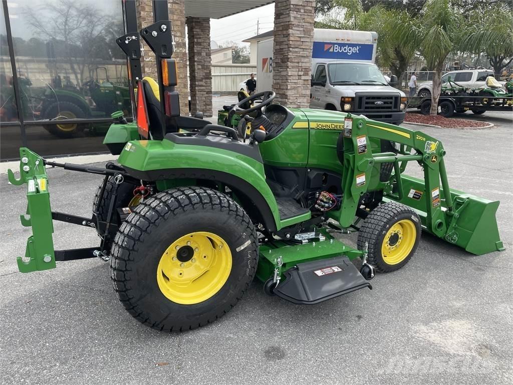 John Deere 2032R コンパクトトラクター