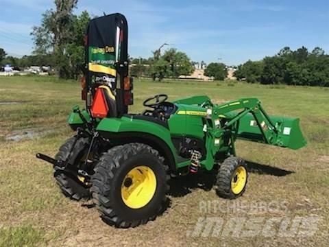 John Deere 2032R コンパクトトラクター