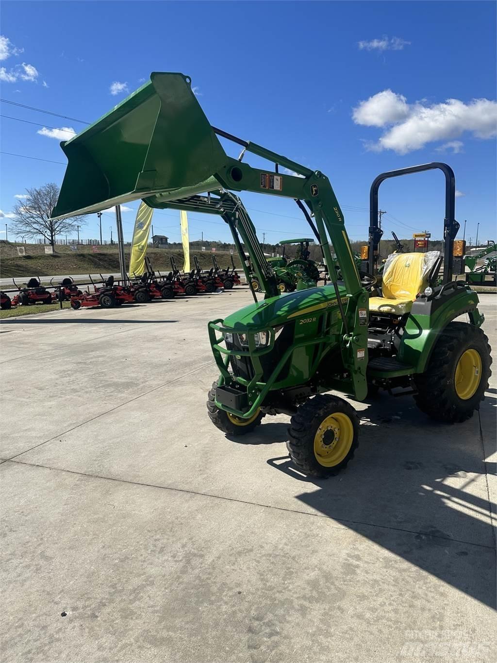 John Deere 2032R コンパクトトラクター