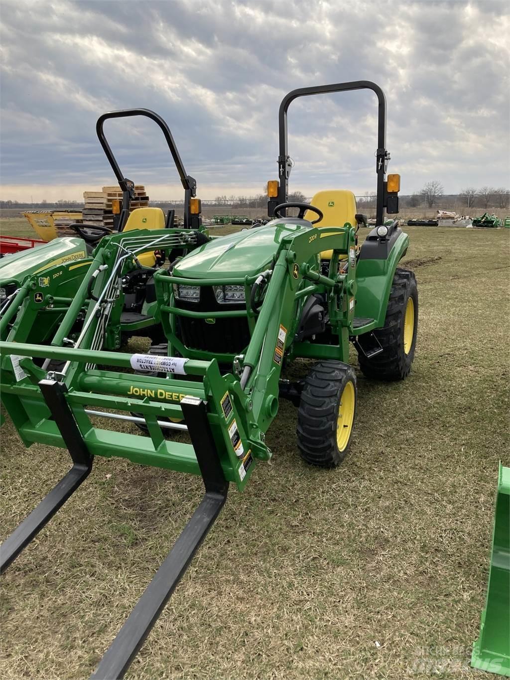 John Deere 2032R コンパクトトラクター