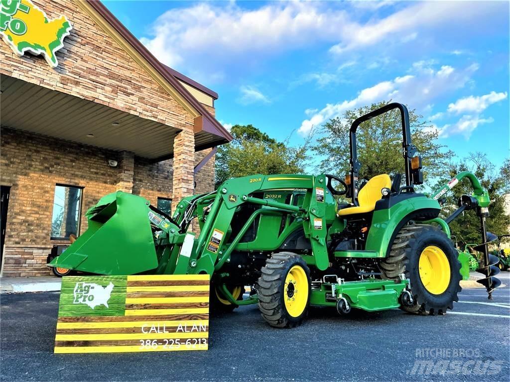 John Deere 2032R コンパクトトラクター