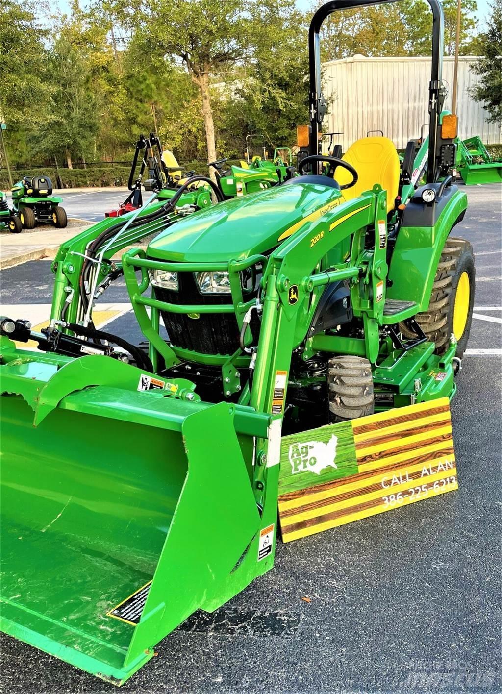 John Deere 2032R コンパクトトラクター