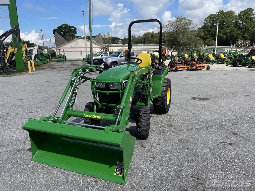 John Deere 2038R コンパクトトラクター