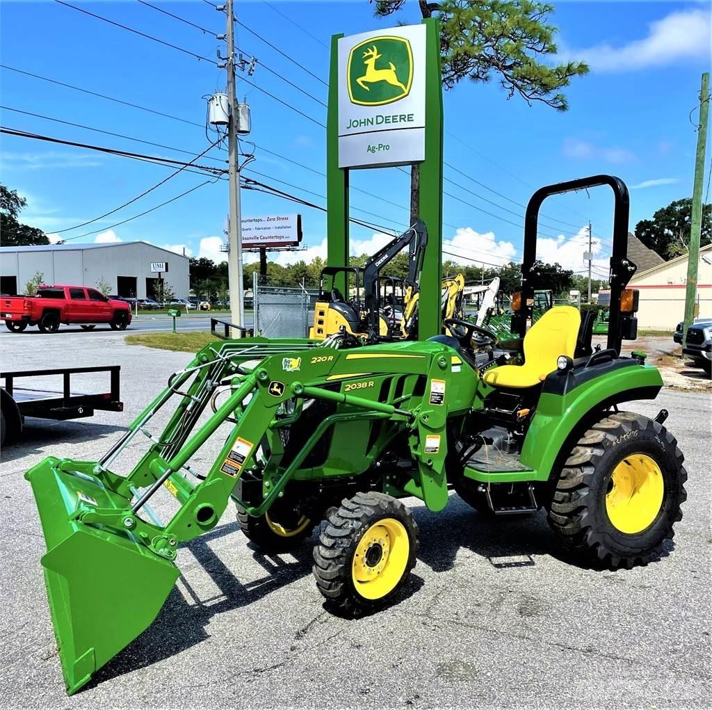 John Deere 2038R コンパクトトラクター