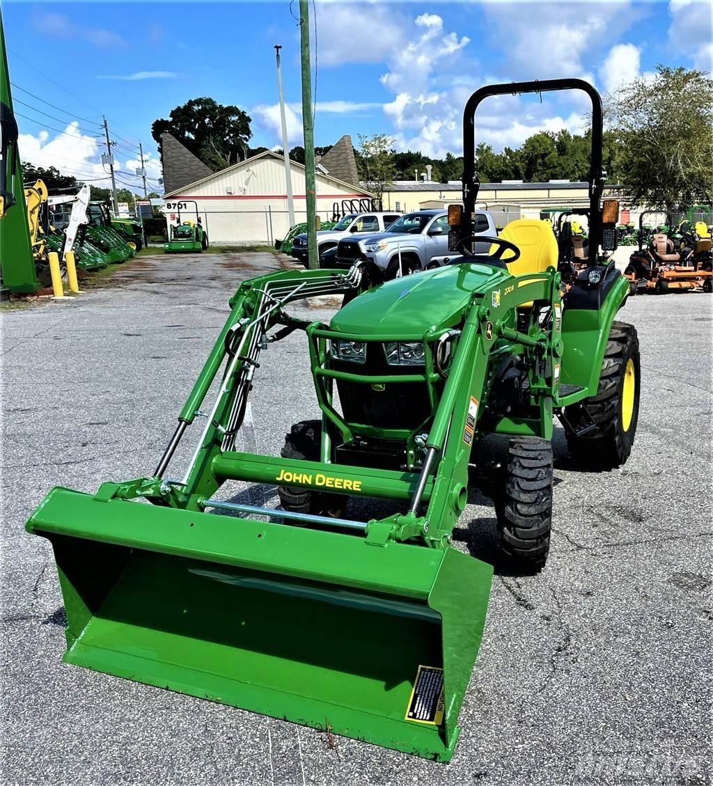 John Deere 2038R コンパクトトラクター