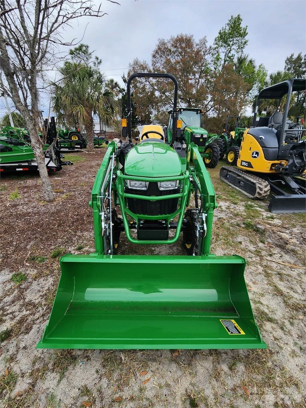 John Deere 2038R コンパクトトラクター