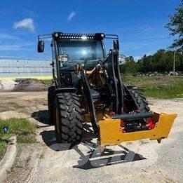 John Deere 204 G ミニローダー