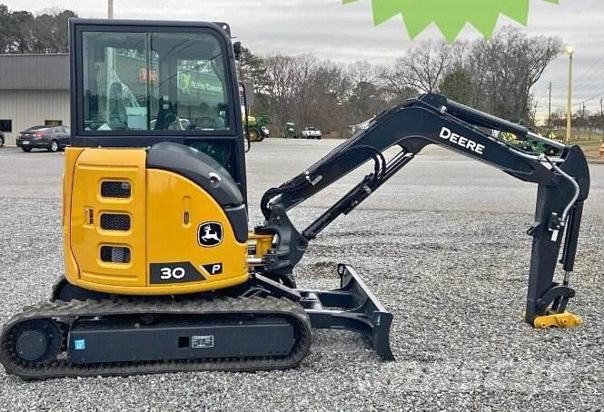 John Deere 30 P ミニ油圧ショベル 7t以下（ミニユンボ・ミニディガー）