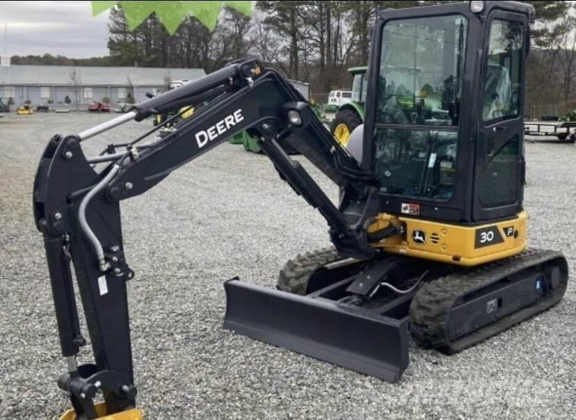 John Deere 30 P ミニ油圧ショベル 7t以下（ミニユンボ・ミニディガー）