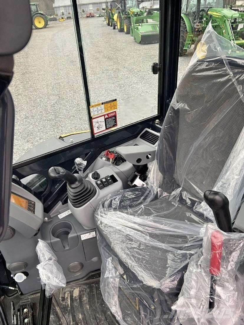 John Deere 30 P ミニ油圧ショベル 7t以下（ミニユンボ・ミニディガー）