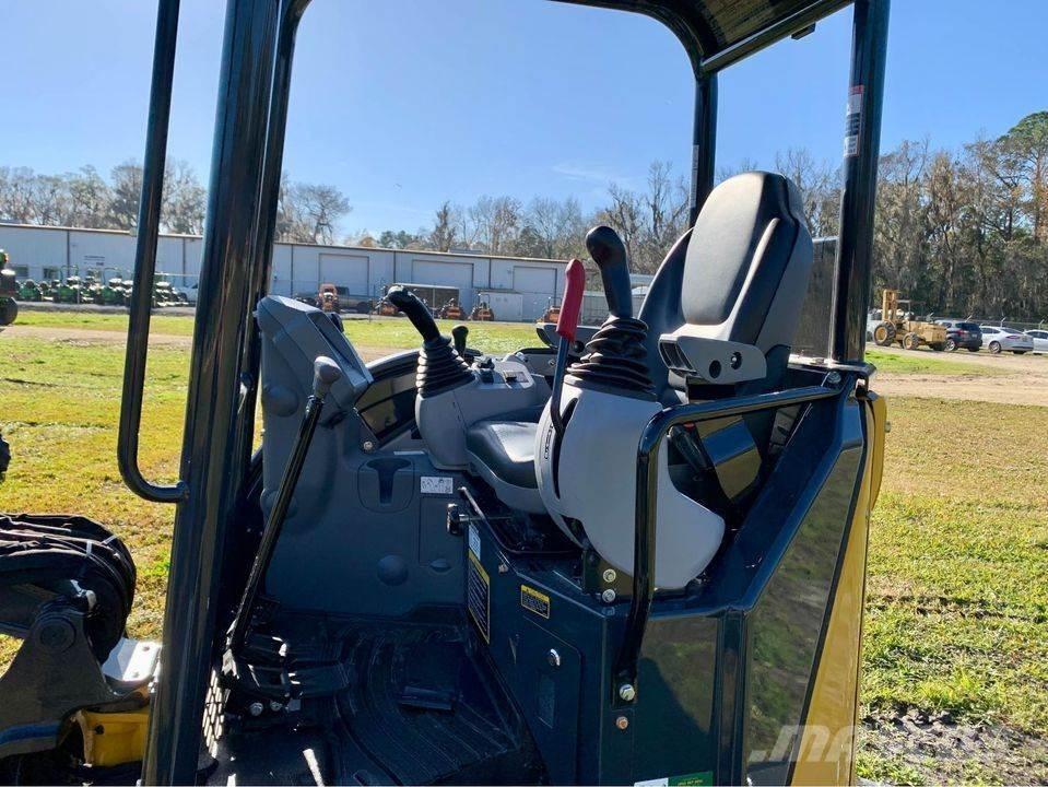 John Deere 30 P ミニ油圧ショベル 7t以下（ミニユンボ・ミニディガー）