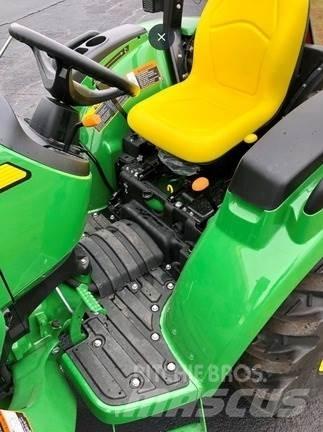 John Deere 3025D コンパクトトラクター