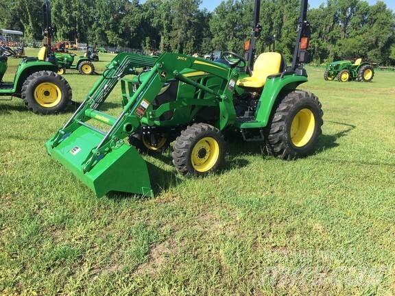 John Deere 3025E コンパクトトラクター