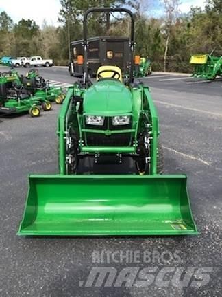 John Deere 3025E コンパクトトラクター
