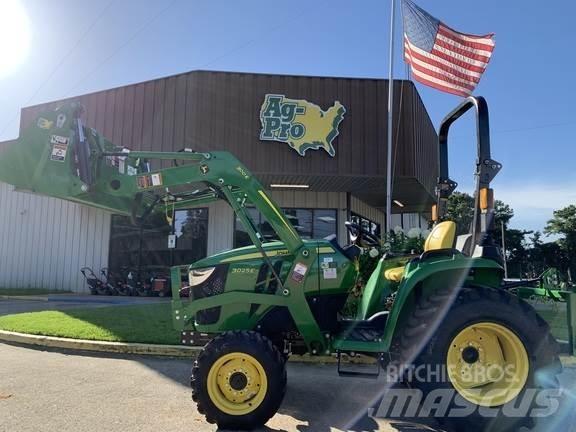 John Deere 3025E コンパクトトラクター